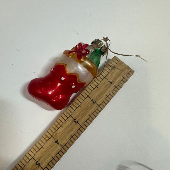 Blown Glass Christmas Ornaments Pair 2 of Stockings Red Christmas Tree Holiday - Picture 9 of 9